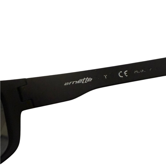 ARNETTE Fastball matte black sunglasses full 
Rim AN4202 polarized with case - Picture 8 of 9